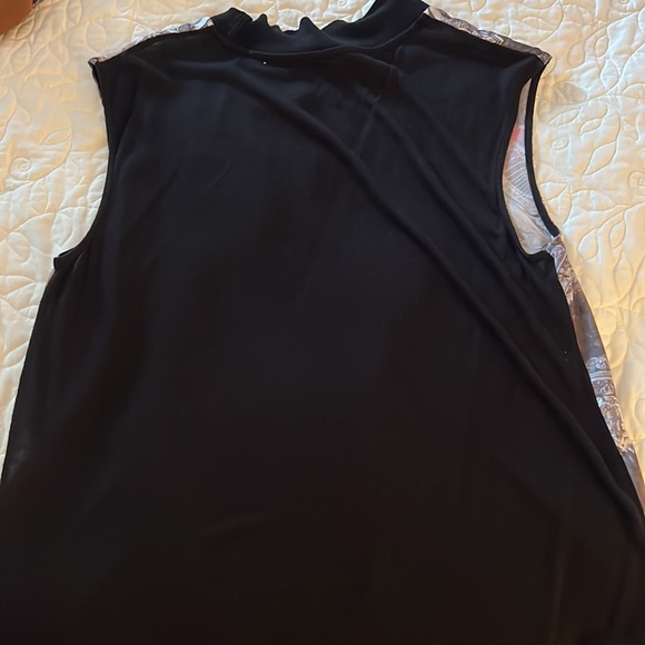 Zara artwork top - Picture 3 of 3